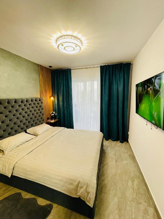 Aici Te Simti Ca Acasa Apartman Jászvásár Kültér fotó
