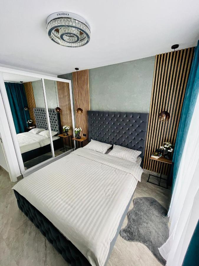 Aici Te Simti Ca Acasa Apartman Jászvásár Kültér fotó